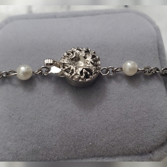 Handmade AB Coated Crystals Glass Choker Necklace - Picture 8 of 8